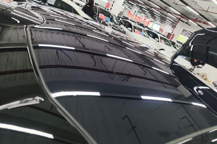 Used Nio ET5 2024 75 kWh Roof