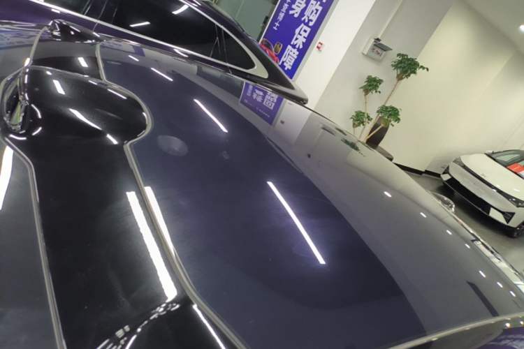 Used Nio ET5 2024 75 kWh Roof
