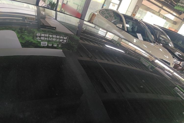 Used Nio ET5 2024 75 kWh Roof