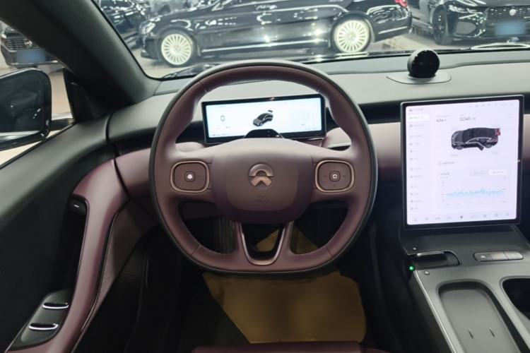 Used Nio ET5 2024 75 kWh Steering Wheel