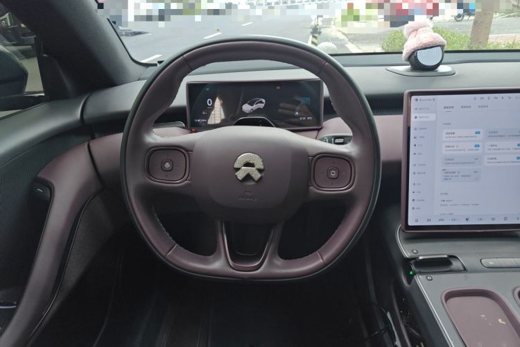 Used Nio ET5 2024 75 kWh Steering Wheel