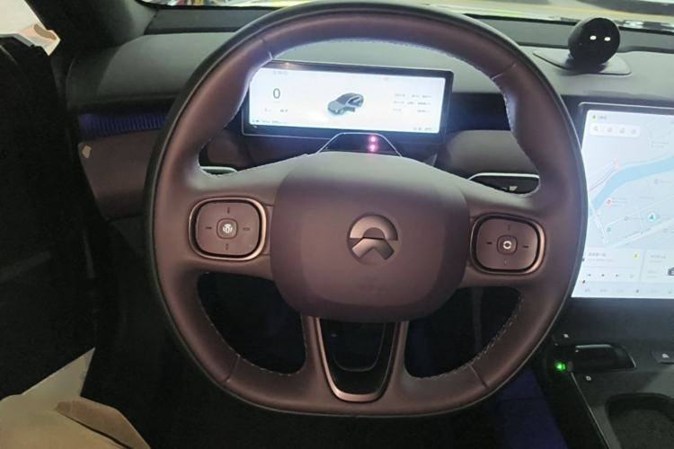 Used Nio ET5 2024 75 kWh Steering Wheel