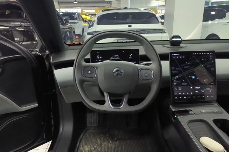 Used Nio ET5 2024 75 kWh Steering Wheel