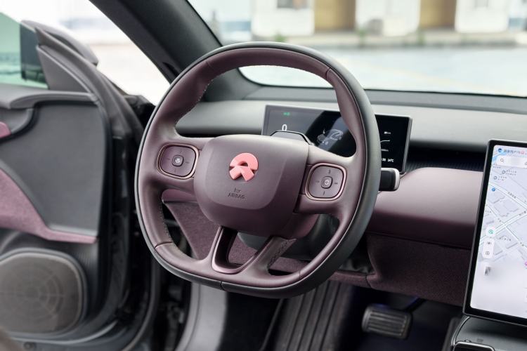 Used Nio ET5 2024 75 kWh Steering Wheel