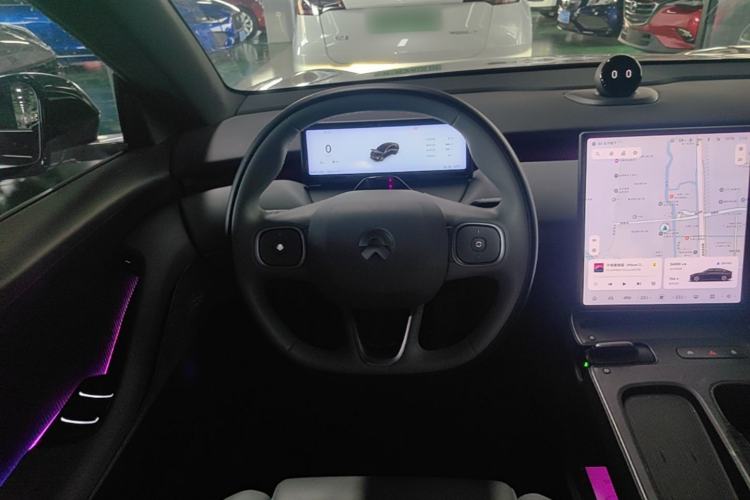 Used Nio ET5 2024 75 kWh Steering Wheel