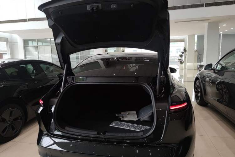 Used Nio ET5 2024 75 kWh Trunk