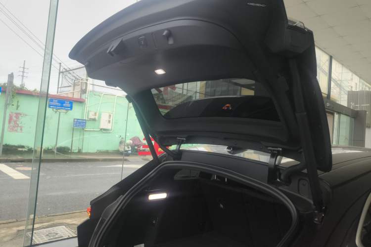 Used Nio ET5 2024 75 kWh Trunk