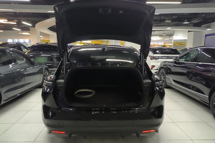 Used Nio ET5 2024 75 kWh Trunk