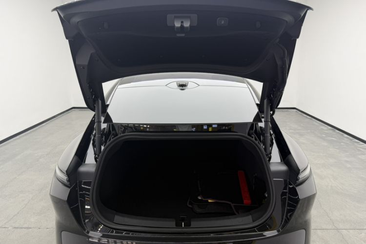 Used Nio ET5 2024 75 kWh Trunk