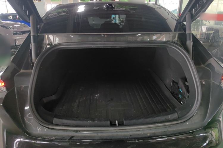Used Nio ET5 2024 75 kWh Trunk