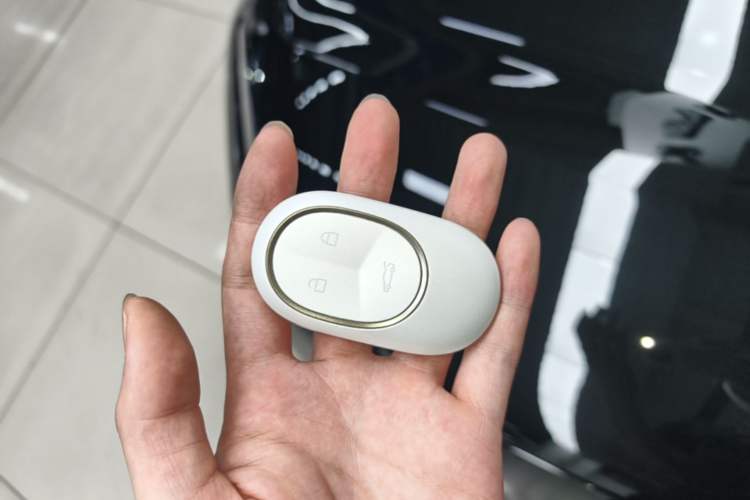 Used Nio ET5 2024 75 kWh Vehicle Key
