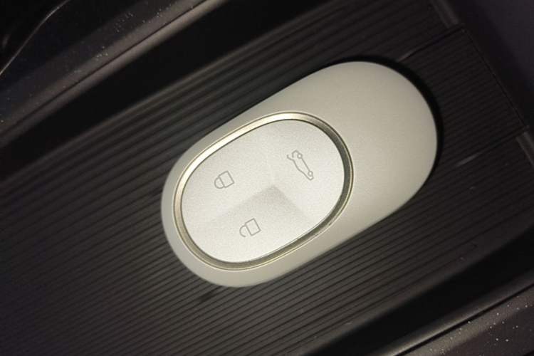 Used Nio ET5 2024 75 kWh Vehicle Key