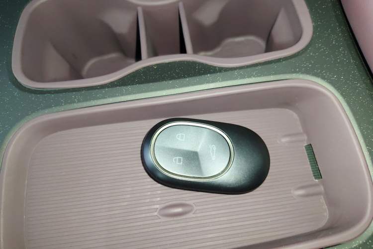 Used Nio ET5 2024 75 kWh Vehicle Key