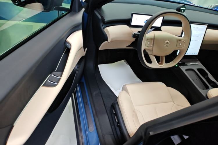 Used Nio ET5 2024 75 kWh Driver Seat