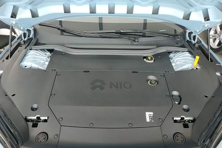 Used Nio ET5 2024 75 kWh Engine Bay