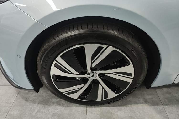 Used Nio ET5 2024 75 kWh Exterior 1
