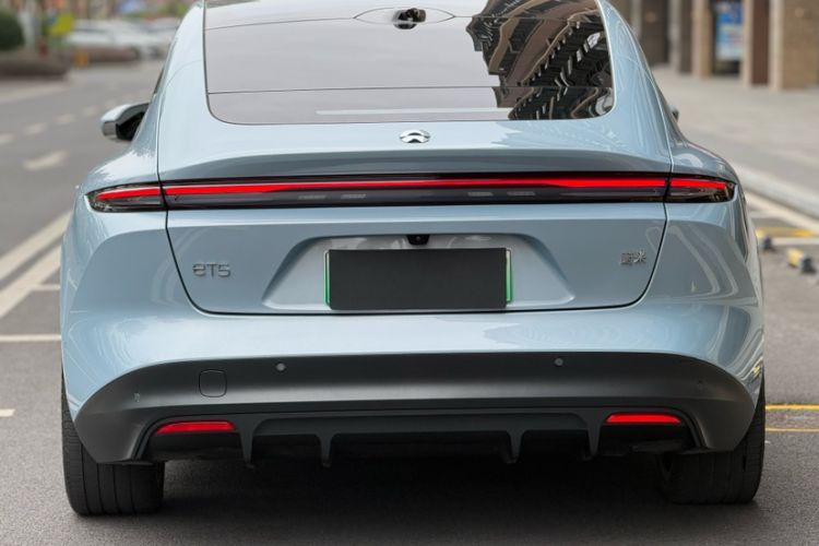 Used Nio ET5 2024 75 kWh Exterior 1