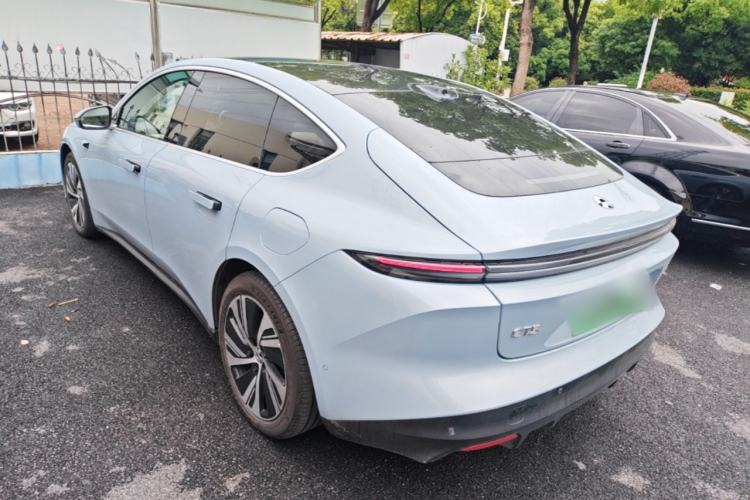 Used Nio ET5 2024 75 kWh Exterior 2