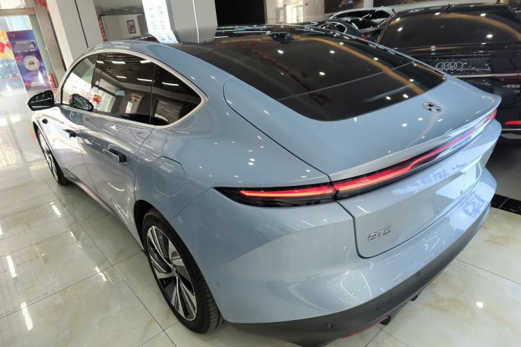 Used Nio ET5 2024 75 kWh Exterior 2