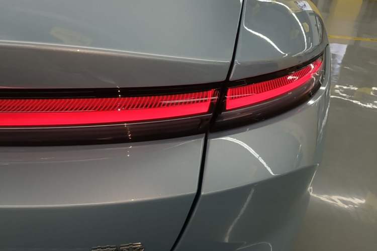 Used Nio ET5 2024 75 kWh Exterior 3