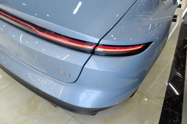 Used Nio ET5 2024 75 kWh Exterior 3