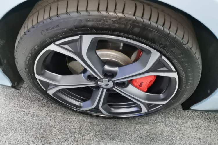 Used Nio ET5 2024 75 kWh Exterior 4