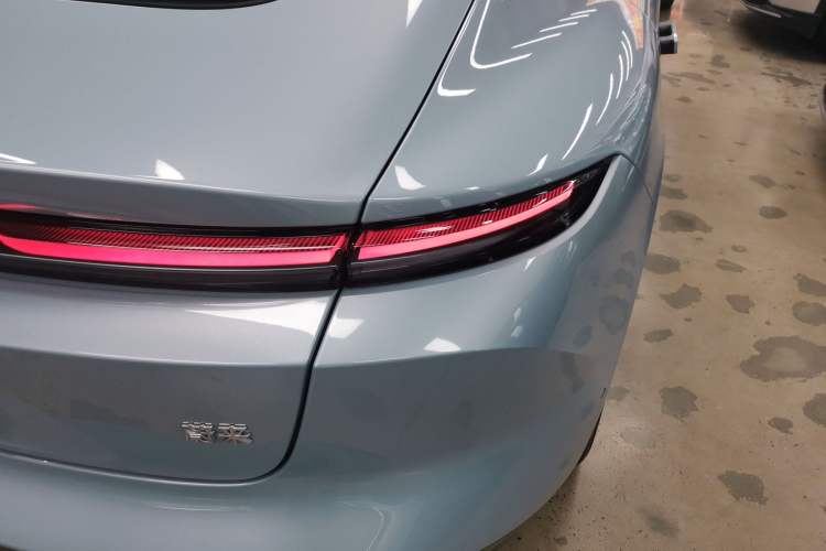 Used Nio ET5 2024 100 kWh Exterior 6