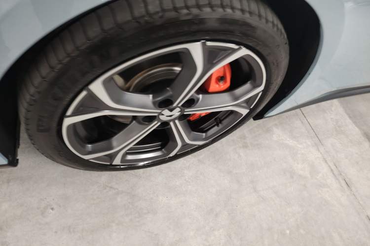 Used Nio ET5 2024 75 kWh Exterior 7