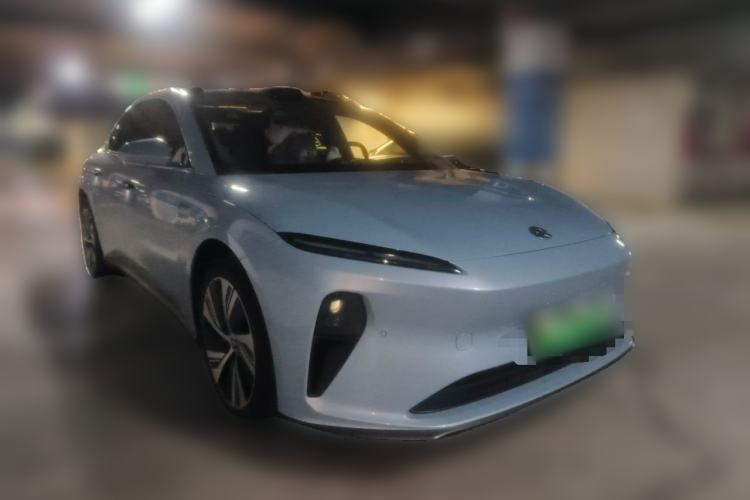 Used Nio ET5 2024 75 kWh Front Right 45 Deg