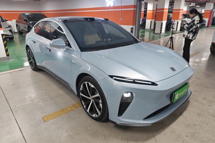Used Nio ET5 2024 75 kWh Front Right 45 Deg