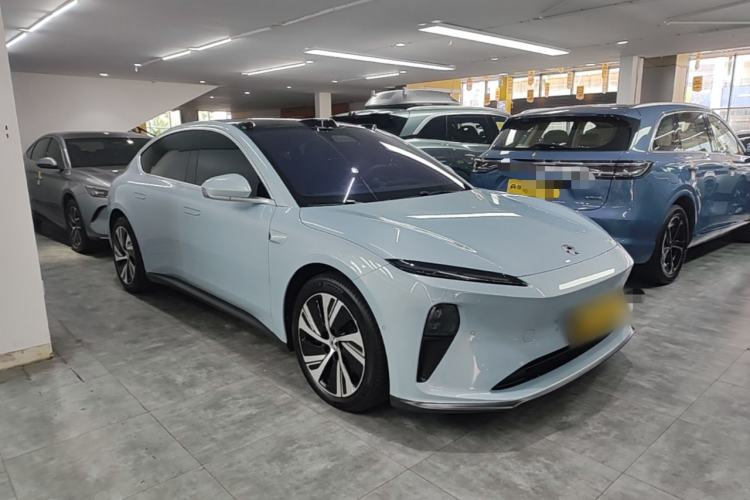 Used Nio ET5 2024 75 kWh Front Right 45 Deg