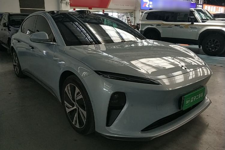 Used Nio ET5 2024 75 kWh Front Right 45 Deg