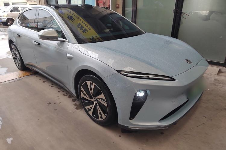 Used Nio ET5 2024 75 kWh Front Right 45 Deg