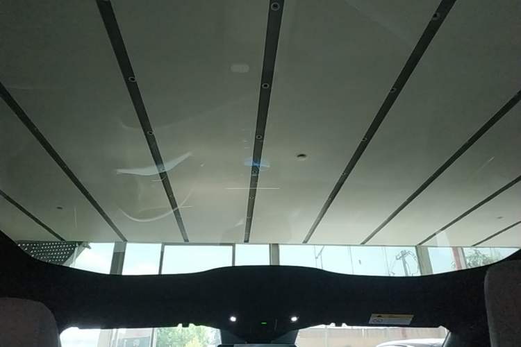 Used Nio ET5 2024 75 kWh Headliner