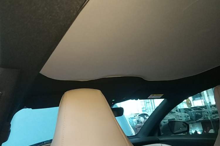 Used Nio ET5 2024 75 kWh Headliner