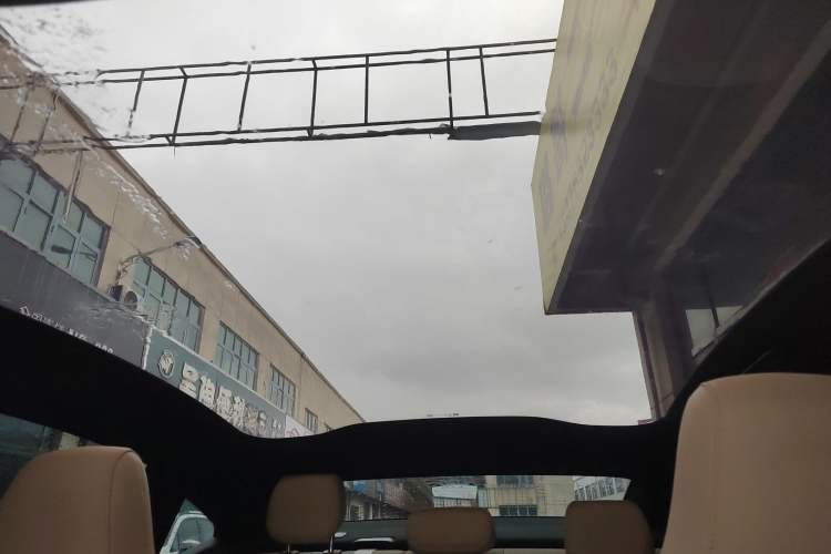 Used Nio ET5 2024 75 kWh Headliner