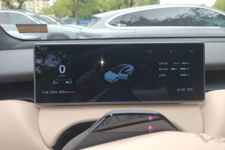 Used Nio ET5 2024 75 kWh Instrument Cluster