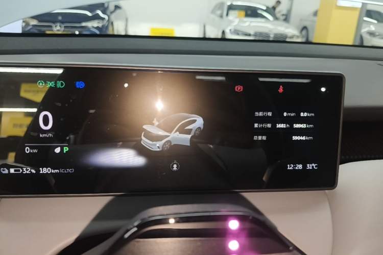 Used Nio ET5 2024 75 kWh Instrument Cluster