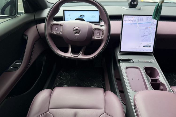Used Nio ET5 2024 75 kWh Interior 1