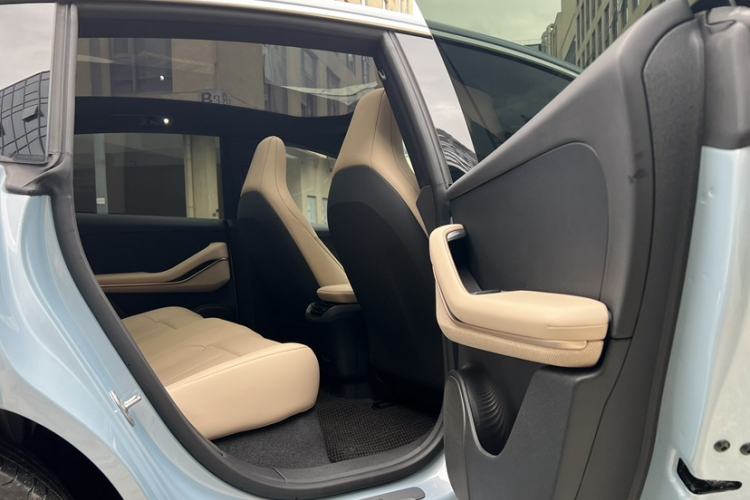 Used Nio ET5 2024 75 kWh Interior 1