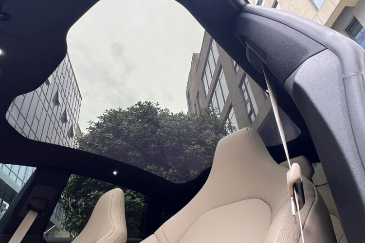 Used Nio ET5 2024 75 kWh Interior 11