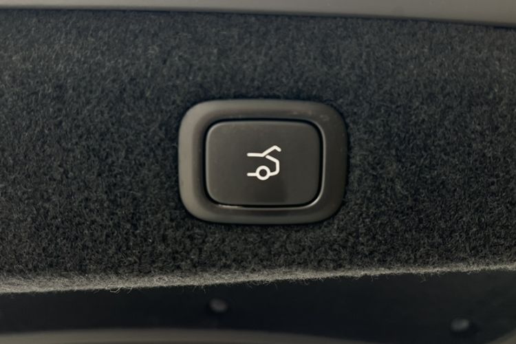 Used Nio ET5 2024 75 kWh Interior 12
