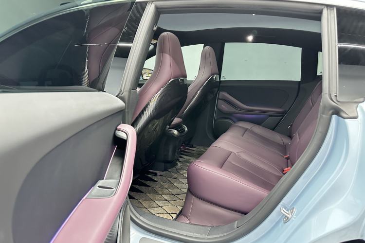 Used Nio ET5 2024 75 kWh Interior 3