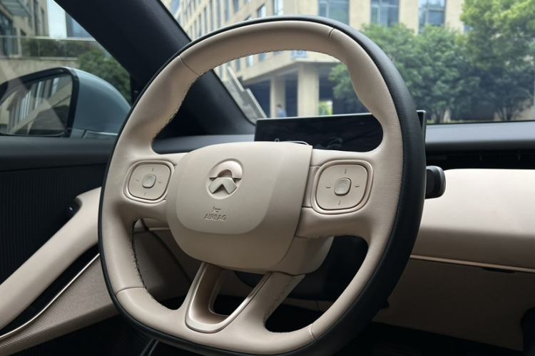 Used Nio ET5 2024 75 kWh Interior 8