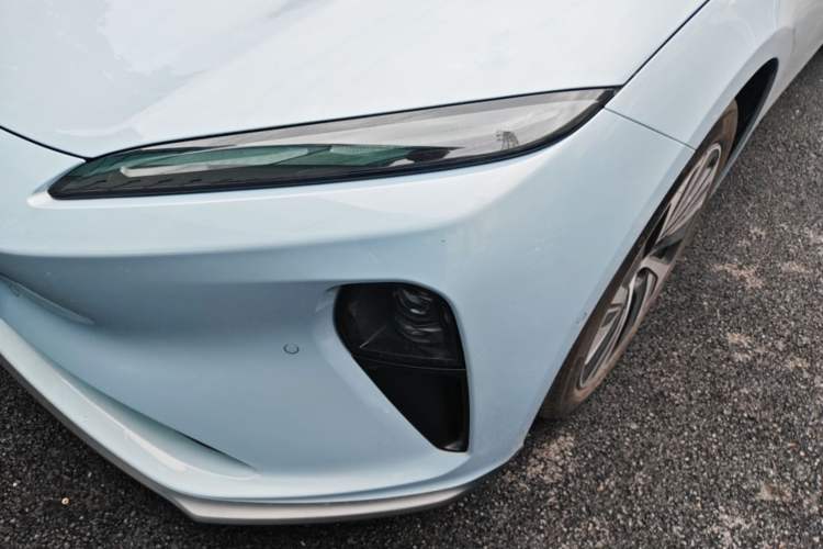 Used Nio ET5 2024 75 kWh Left Front Headlight