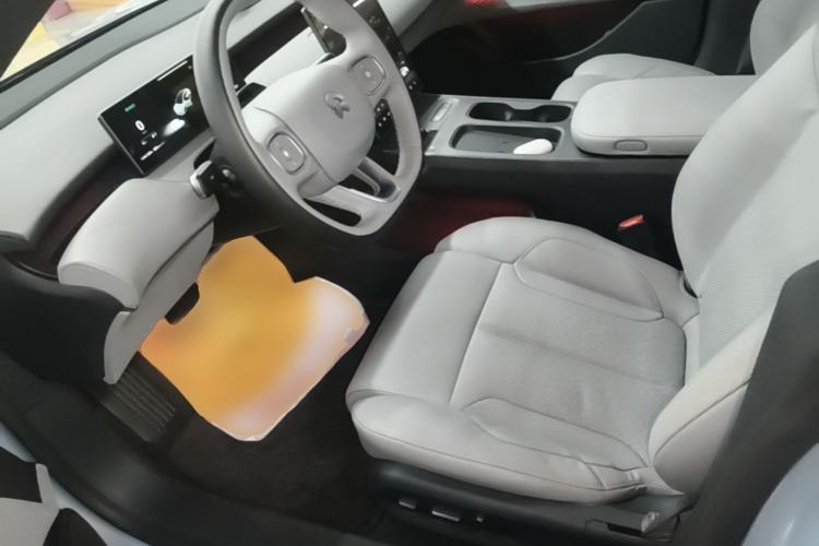 Used Nio ET5 2024 75 kWh Left Front Seat
