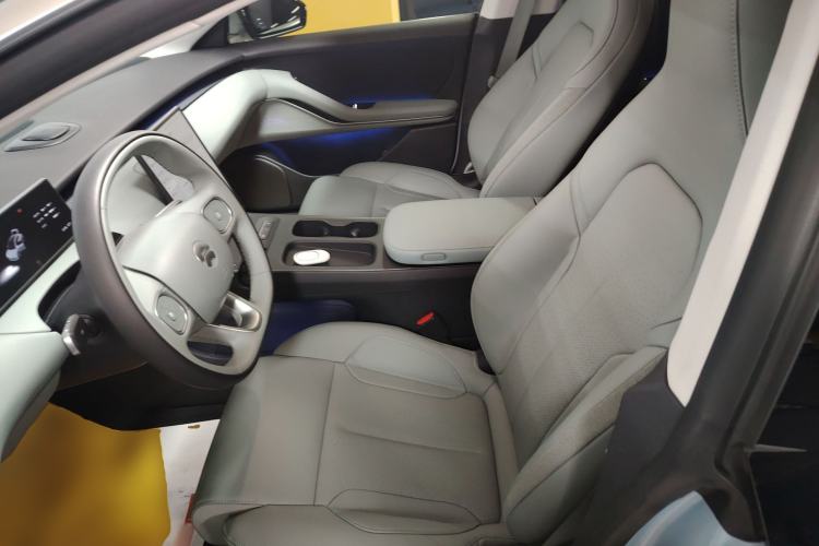 Used Nio ET5 2024 75 kWh Left Front Seat