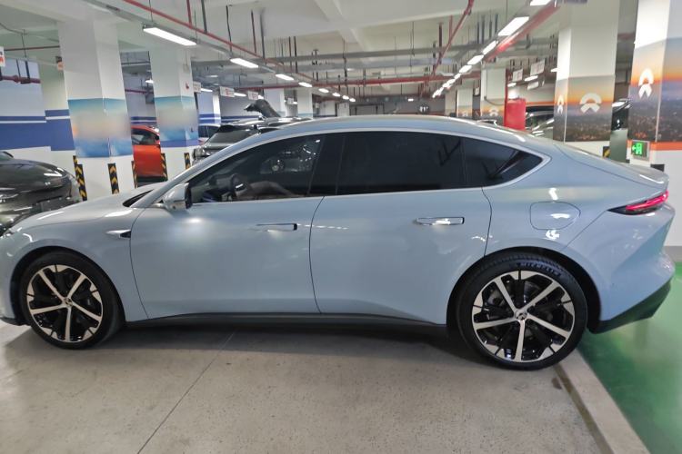 Used Nio ET5 2024 75 kWh Left Side