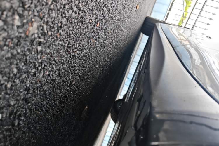 Used Nio ET5 2024 75 kWh Left Side Sill