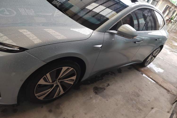 Used Nio ET5 2024 75 kWh Left Side